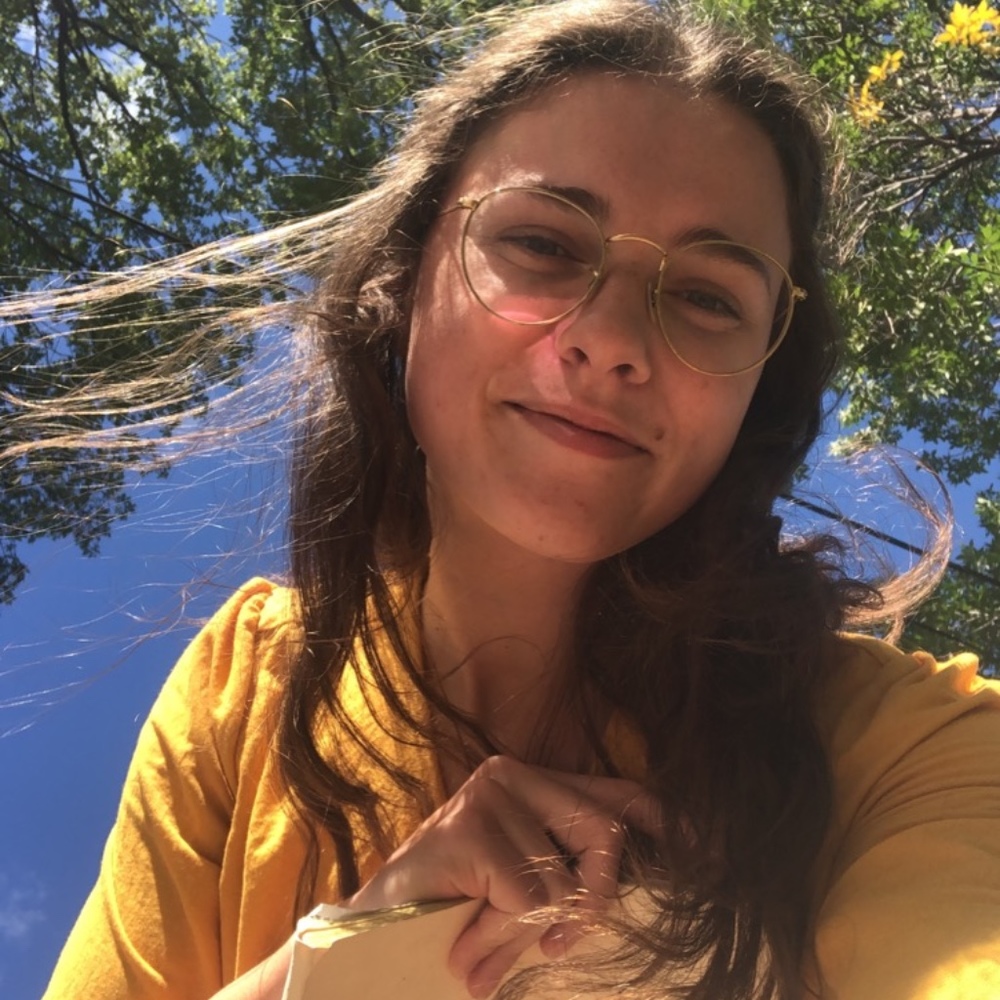 Meet your Posher, Dominique